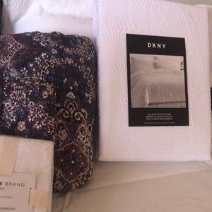 DKNY Duvet Set